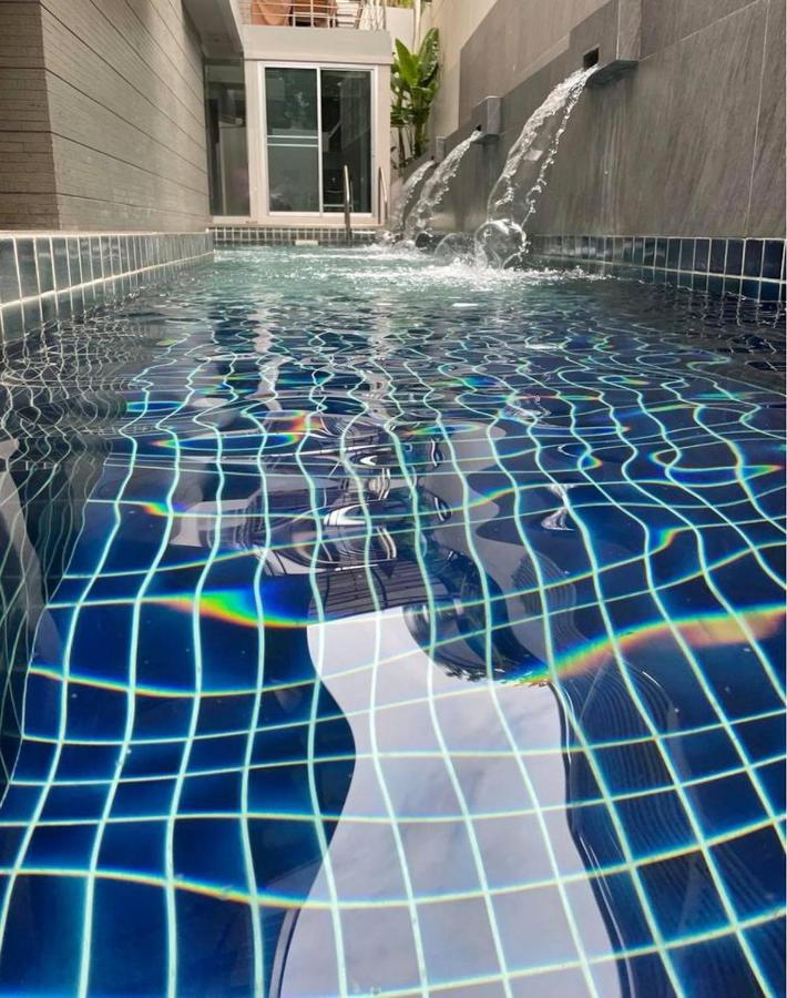 Vivi Avenue Thonglor Apartamento Banguecoque Exterior foto