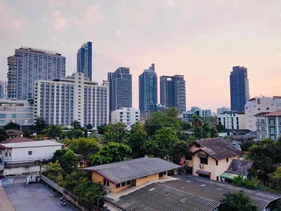 Vivi Avenue Thonglor Apartamento Banguecoque Exterior foto